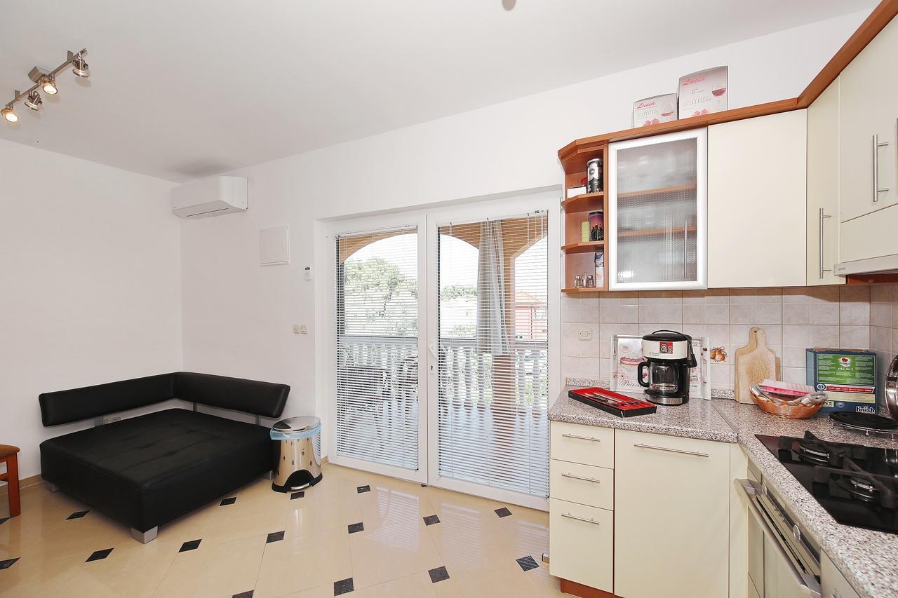 Apartment Sapavac Vir Eksteriør billede